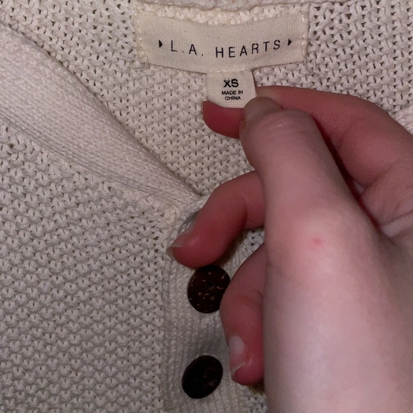 PacSun cream buttoned sweater - Picture 3 of 3
